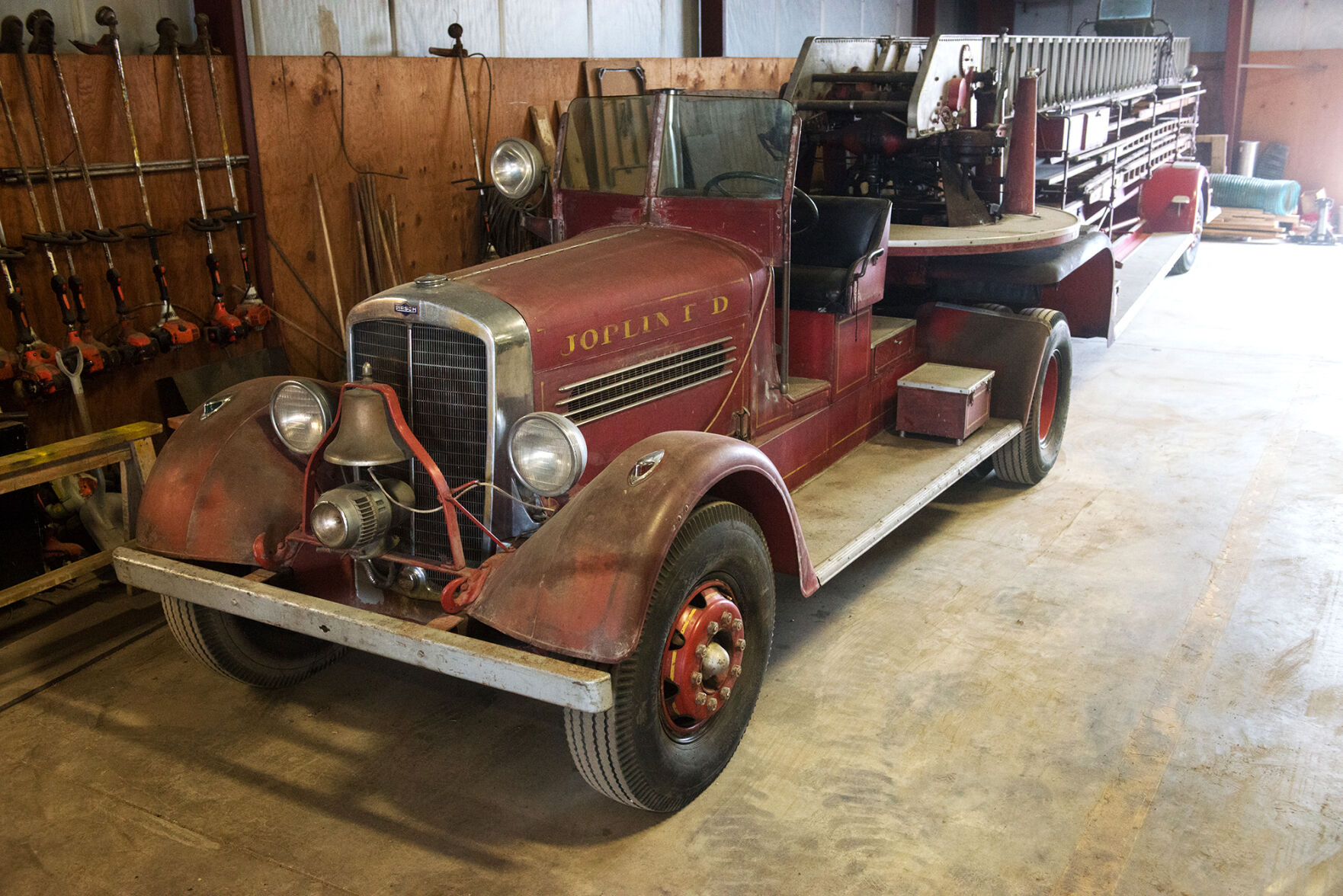 091821 Joplin Fire Dept ladder truck 1939